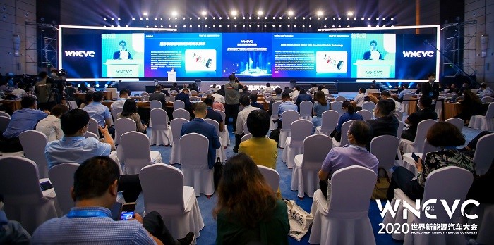 在2020世界新能源汽車大會上,煙臺大學研發的扇形模組軸向磁場輪轂電機技術,作為7項技術之一,獲評“全球新能源汽車前沿技術”。 在2020世界新能源汽車大會上,煙臺大學研發的扇形模組軸向磁場輪轂電機技術,作為7項技術之一,獲評“全球新能源汽車前沿技術”。